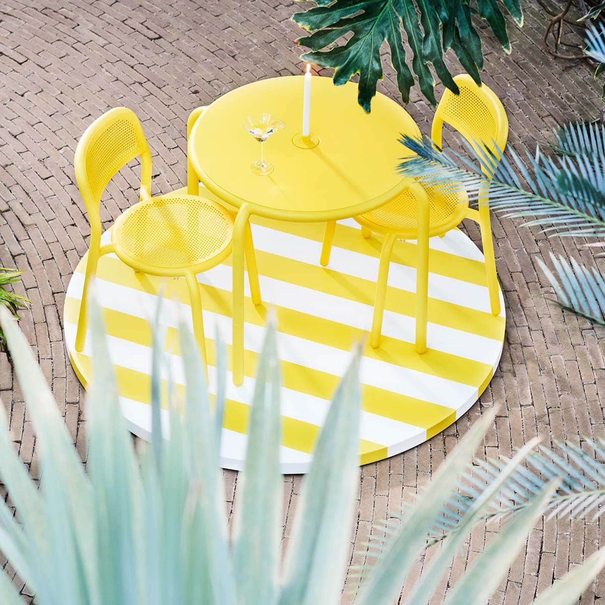 FATBOY_banner_Toni-Chair_Lemon_VIERKANT